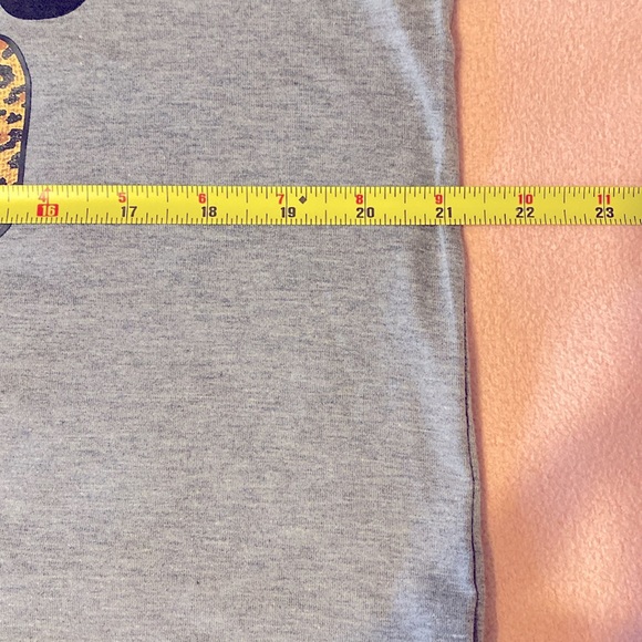 Leopard T-shirt _ Large - Picture 2 of 5